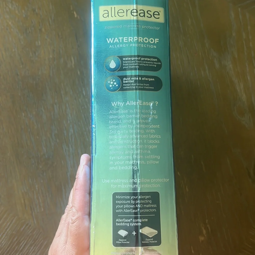 Brand New! Allerease zippered mattress protector